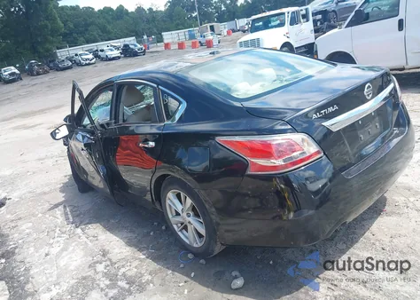 2014 Nissan Altima 2.5 S z USA, uszkodzony, nr VIN 1N4AL3AP2EN390253